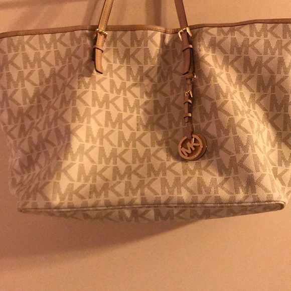 MICHAEL Michael Kors Handbags - Michael Kors beige big purse